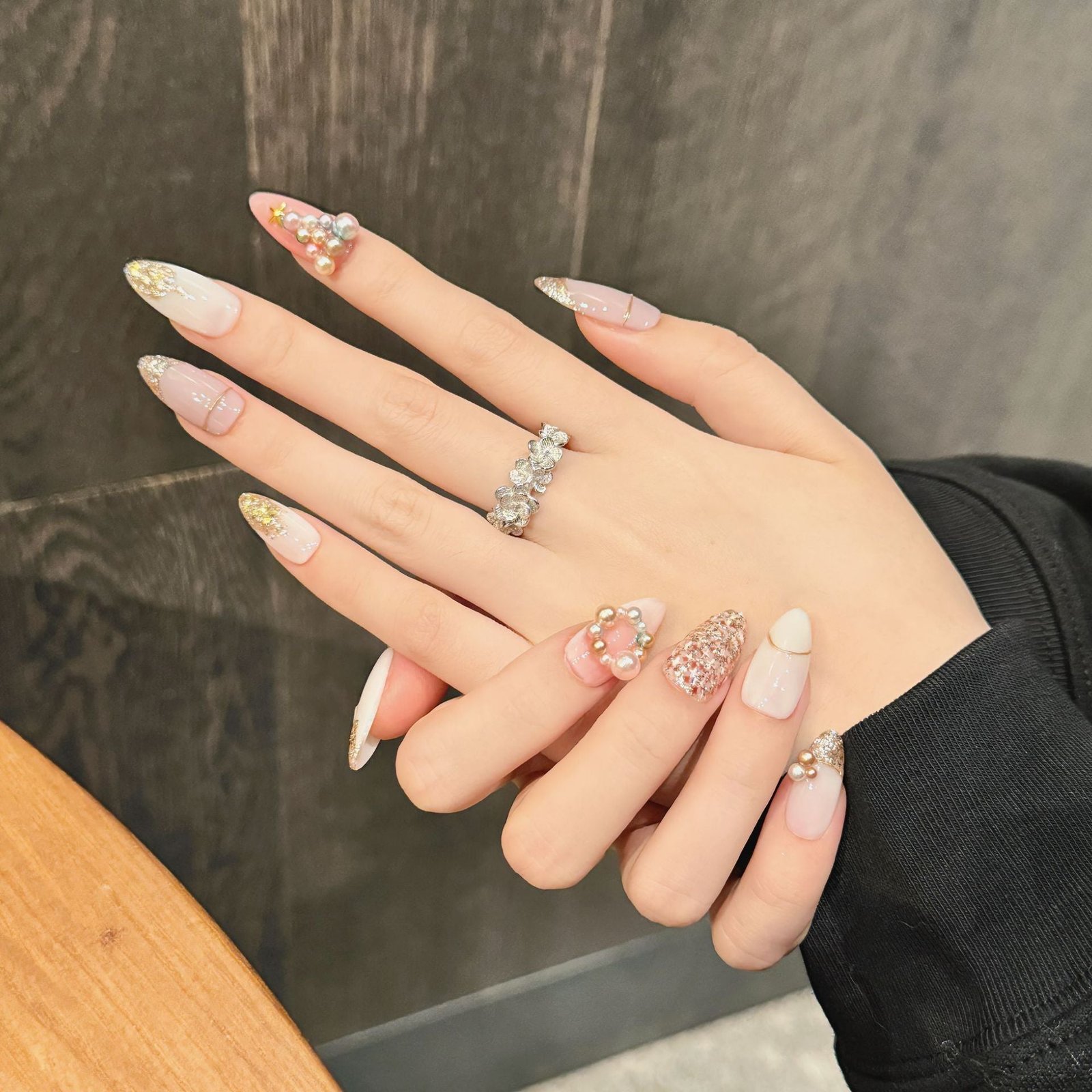Pink and White Glitter Press‑On Nails – Pearl & Gold Accent Design - Image 3