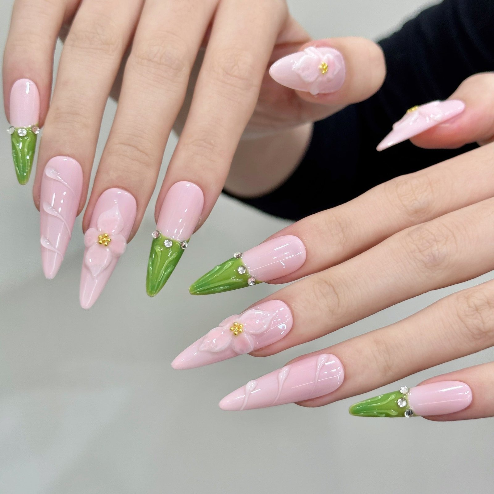 365nails: "Blooming Tulips" – 3D Floral Sculpted Handmade Long Almond Nails - Image 3