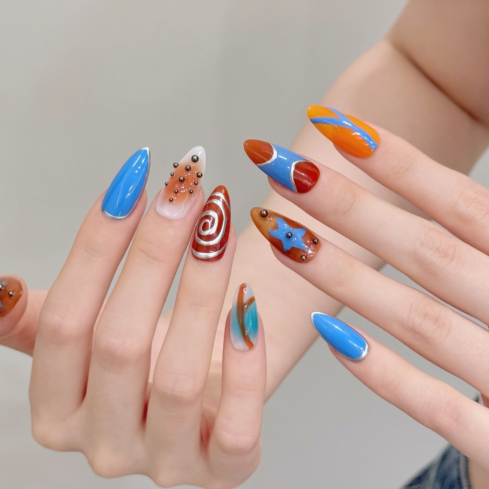 Ocean Orange Blue Retro Artistic Press On Nails - Image 3