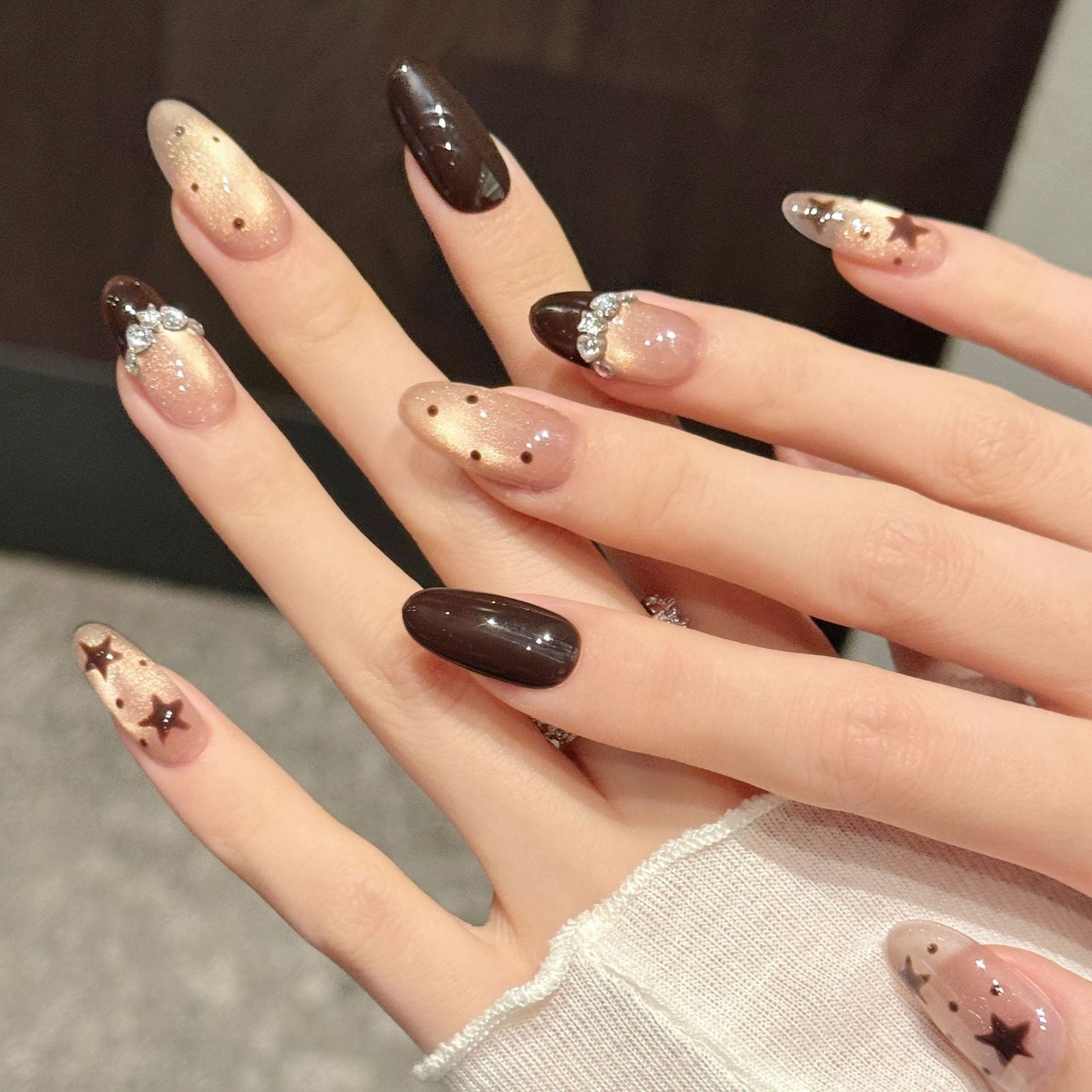 365nails: "Starry Night Glow" – Hand-Painted Stars & Glitter Handmade Almond Nails - Image 7