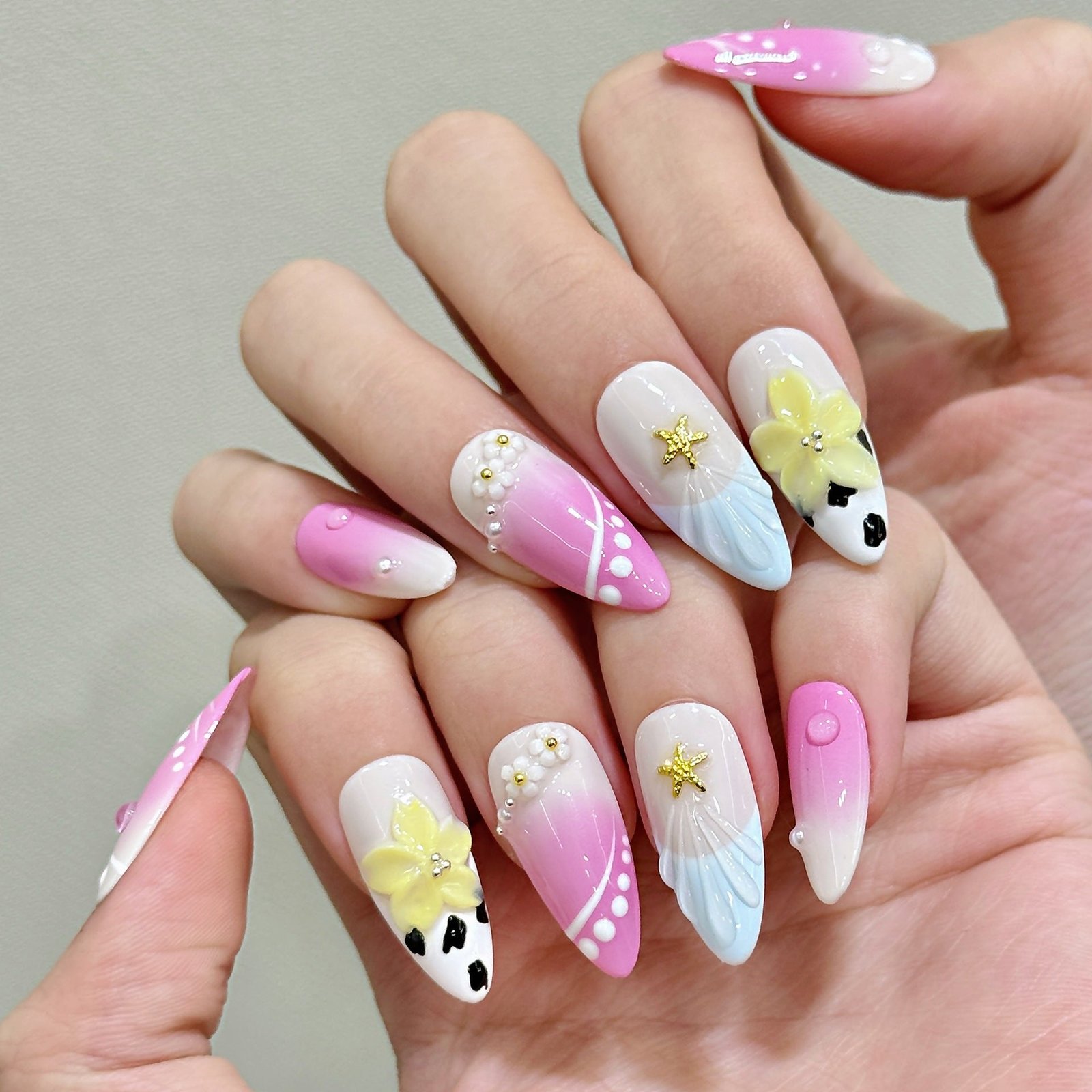 365nails: "Pastel Dreams" – 3D Floral Handmade Long Almond Nails - Image 3