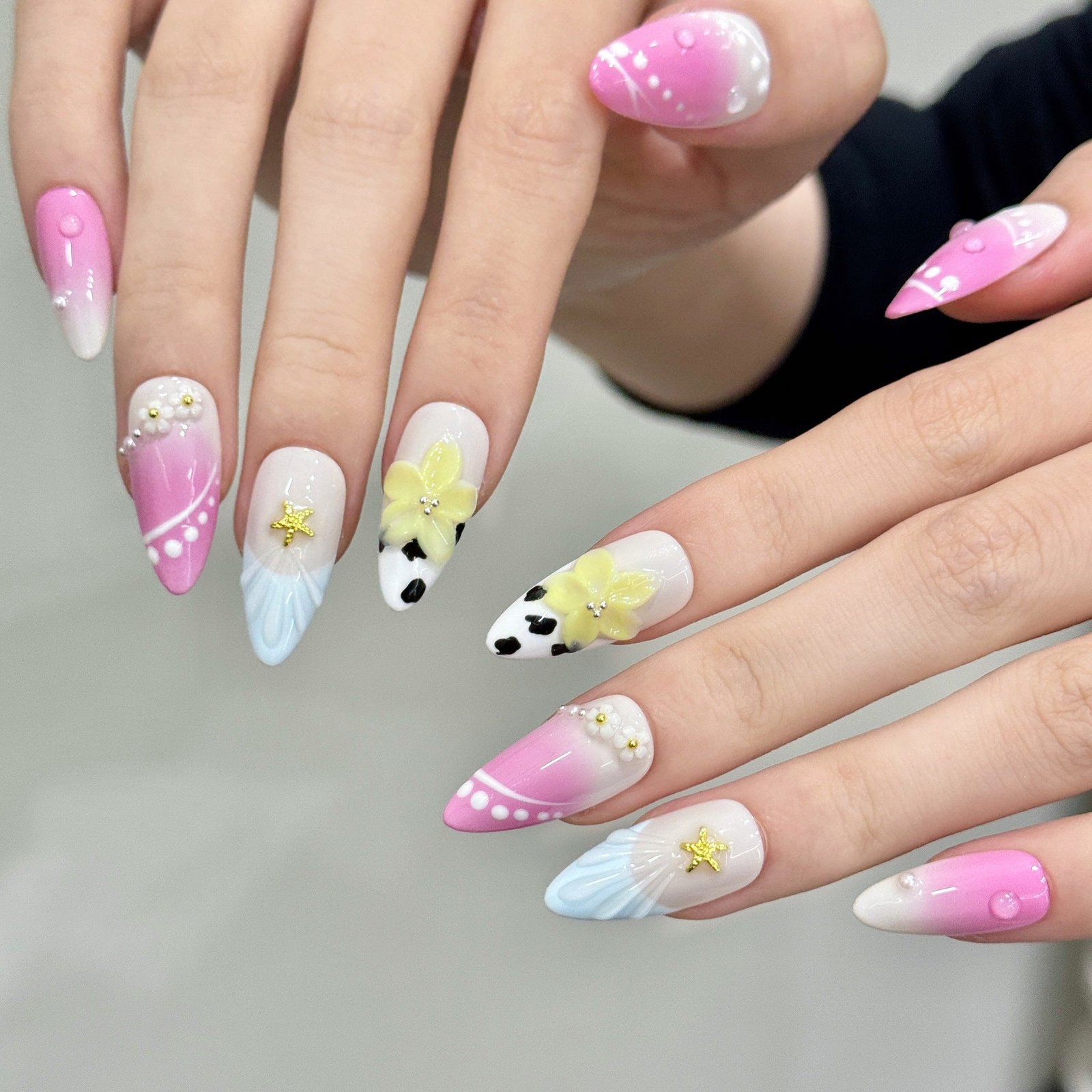 365nails: "Pastel Dreams" – 3D Floral Handmade Long Almond Nails - Image 2