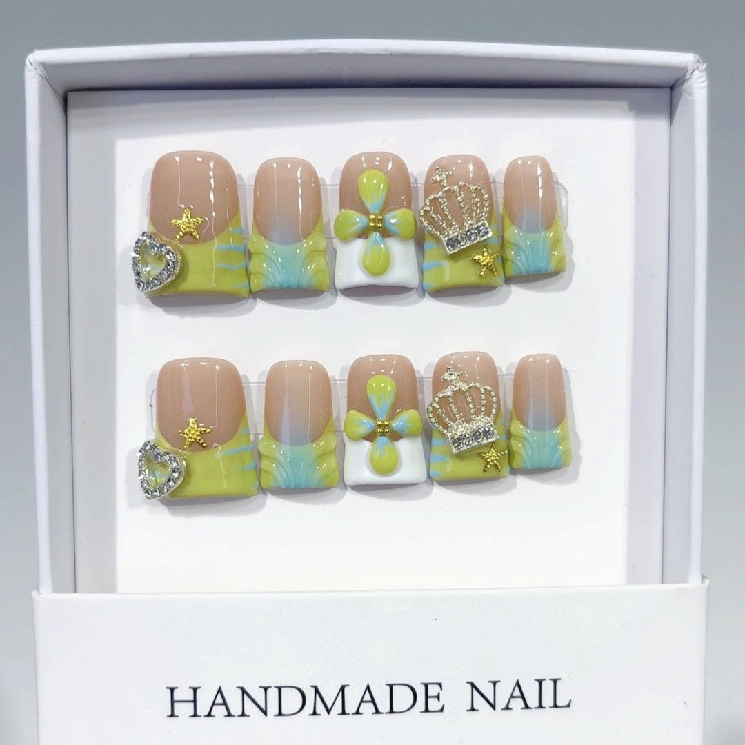 Coastal Treasure: "Seashell Crown" – Short Square Press-On Nails