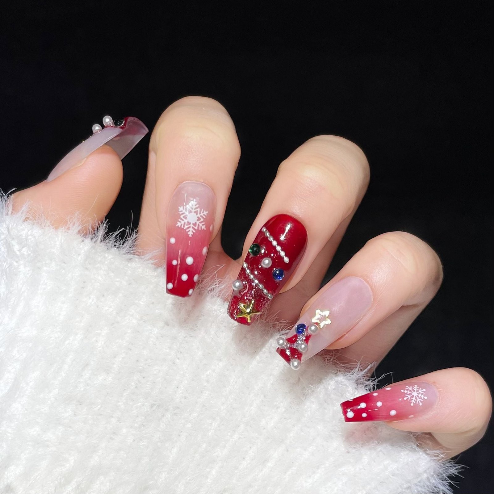 Christmas Gradient Press‑On Nails – Red Snowflake & Tree Design - Image 7